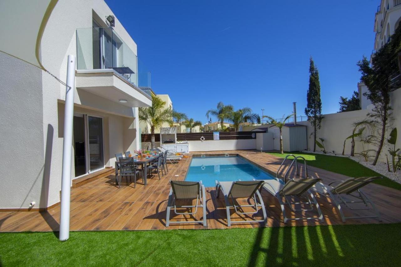 Tsokkos Family Villa - Pool Garden 2' Walk To Beach Protaras Exterior foto
