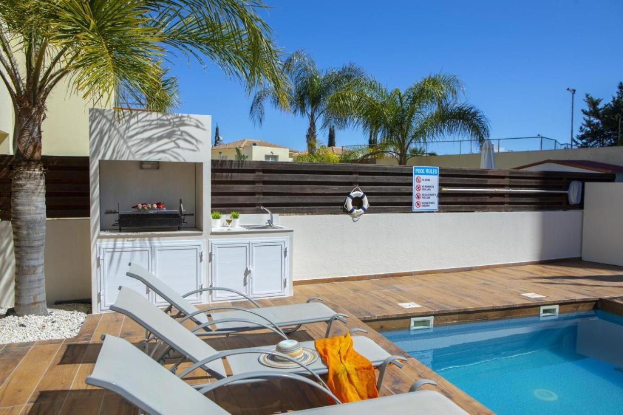 Tsokkos Family Villa - Pool Garden 2' Walk To Beach Protaras Exterior foto